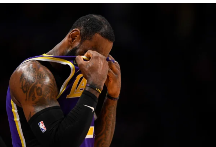 Inspiredlovers Screenshot_20211105-055251 Lakers Coach Provides MASSIVE Update on LeBron James’ Injury NBA Sports  