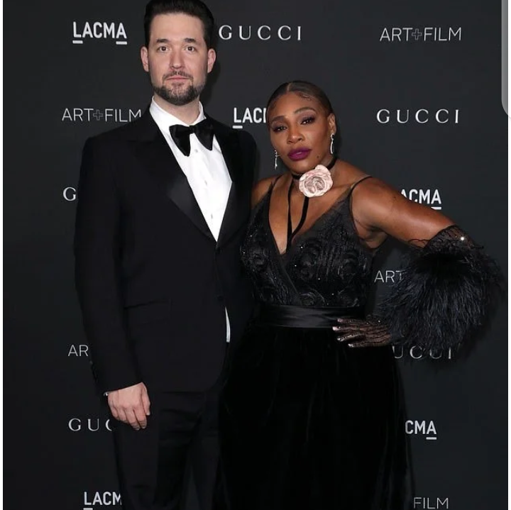 Inspiredlovers Screenshot_20211108-133948 Serena Williams cosies up to husband Alexis Ohanian at star-studded LACMA Sports Tennis  