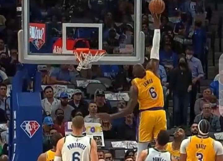 Inspiredlovers Screenshot_20211216-210132 LeBron James' Age-Defying Leap Makes Fans Jump For Joy NBA Sports  