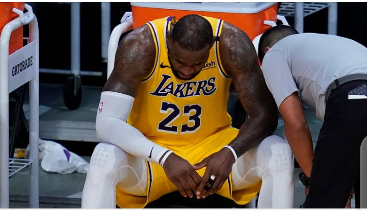 Inspiredlovers Screenshot_20211201-060357 Stunned Fans Troll LeBron James as Lakers Trade 16 Year Veteran to Cavs NBA Sports  