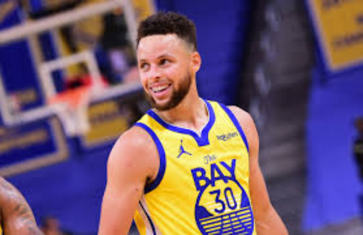 Inspiredlovers Screenshot_20220106-195750 In NBA All-Star voting Steph Curry paces Klay Thompson among leaders NBA Sports  Stephen Curry Klay Thompson Kevin Durant Golden State Warriors Draymond Green Brooklyn Andrew Wiggins 2022 NBA All-Star voting 