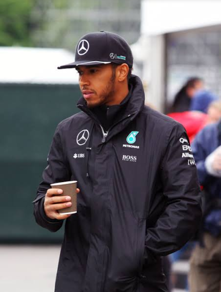 Inspiredlovers Screenshot_20220207-084743 Lewis Hamilton has been given go-ahead by officials at Kensington and Chelsea Council after... Golf Sports  MotorGP Mercedes Lewis Hamilton Formula One 