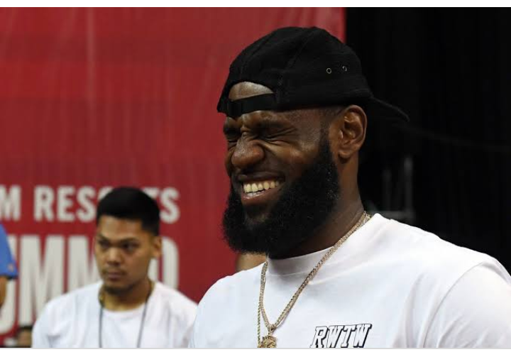 Inspiredlovers Screenshot_20220311-065328 "Gift for 5550 Fans" LeBron James Shocked the world as he takes a different step this time around by.... NBA Sports  NBA Lebron James NFT Lebron James Lakers Crypto world 