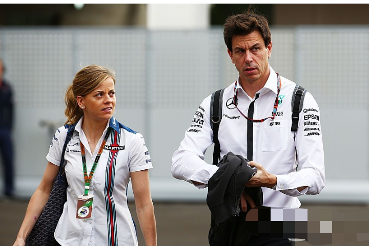 Inspiredlovers Screenshot_20220311-205544 Toto Wolff’s Wife Savagely Shuts Down ‘A*shole’ Christian Horner for His.... Boxing Golf Sports  Toto Wolff Susie Wolff Red Bull Mercedes Lewis Hamilton and Max Verstappen FIS FIA Christian Horner 