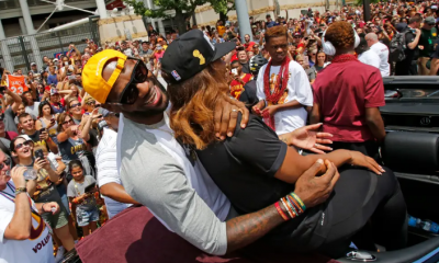 Inspiredlovers Screenshot_20220312-063235-400x240 Fans sent Into a Frenzy by LeBron James’ Viral Photo With.... NBA Sports  NBA Lebron James Lakers Kyle Kuzma and Kentavious Caldwell-Pope 