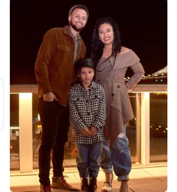 Inspiredlovers Screenshot_20220419-120612 Steph and Ayesha Curry’s Fans are Left Shocked After Seein the.. NBA Sports  Stephen Curry and Ayesha Curry Marriage Stephen Curry NBA Golden State Warriors 