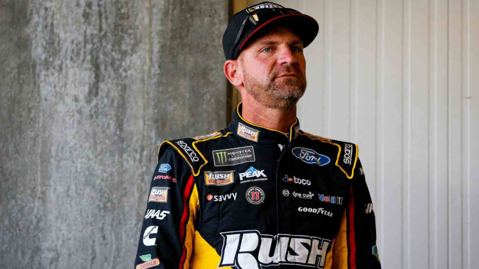 Inspiredlovers Clint-Bowyer-NASC NASCAR driver Clint Bowyer involved in deadly car crash with..... Boxing Sports  NASCAR News Clint Bowyer 