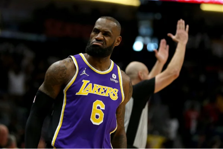 Inspiredlovers Screenshot_20220607-121947 LeBron James got Teased by UFC Fighter Belal Muhammad as he responded to... NBA Sports  NBA News Lebron James Lakers 