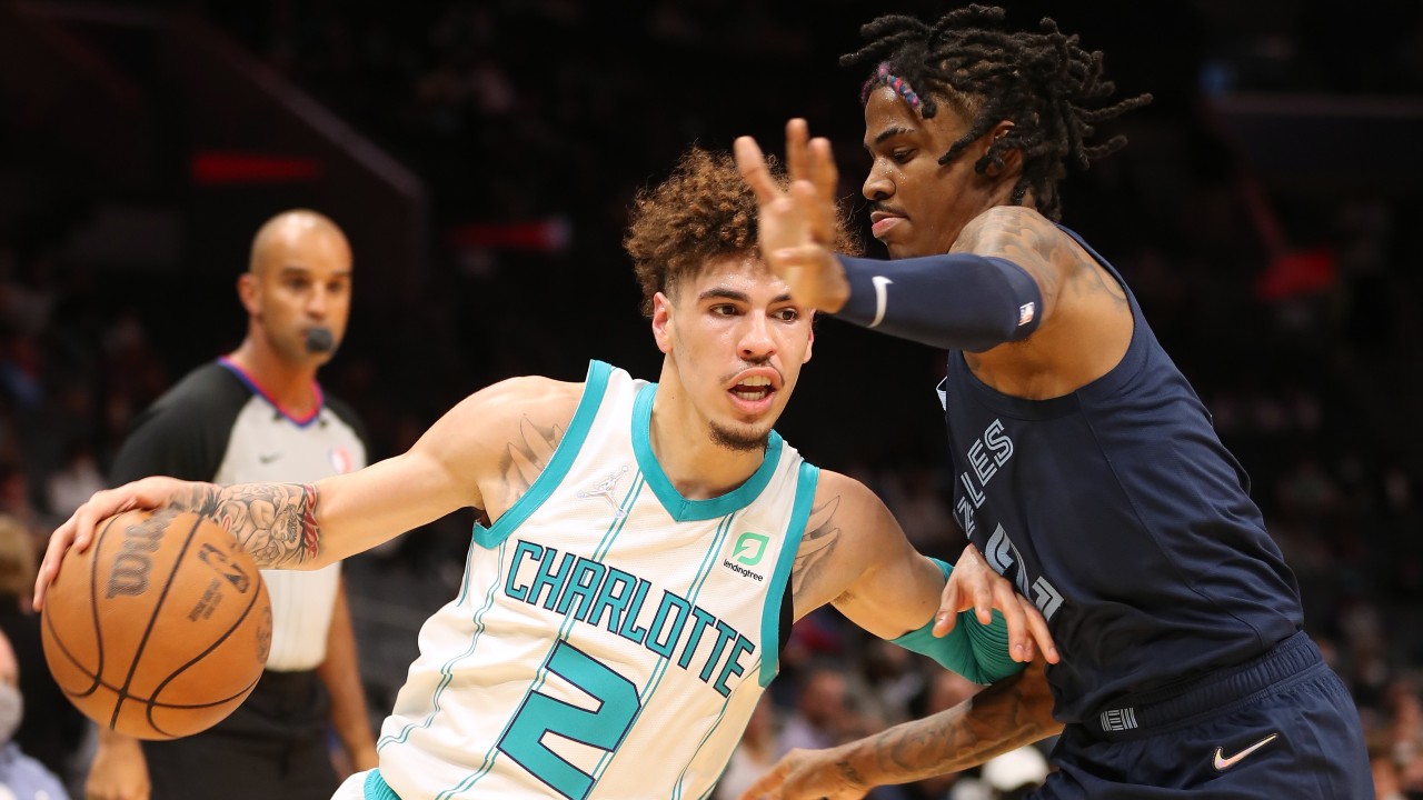 Inspiredlovers ADE Memphis Grizzlies star Ja Morant quote tweeted Charlotte Hornets star as he said that... NBA Sports  NBA News Memphis Grizzlies Lamello Ball Ja Morant Charlotte Hornets 