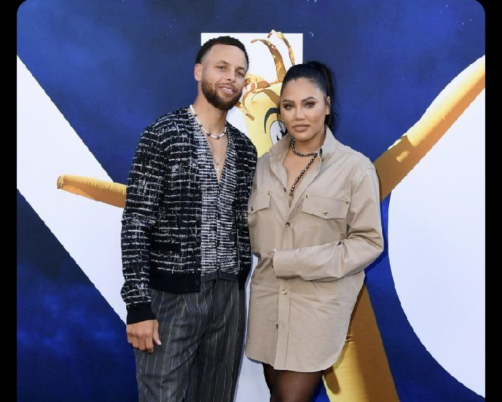 Inspiredlovers Screenshot_20220719-113813 Stephen Curry was trolled by angry fans over his Fashion Statement on... NBA Sports  Warriors Stephen Curry NBA News Ayesha Curry 