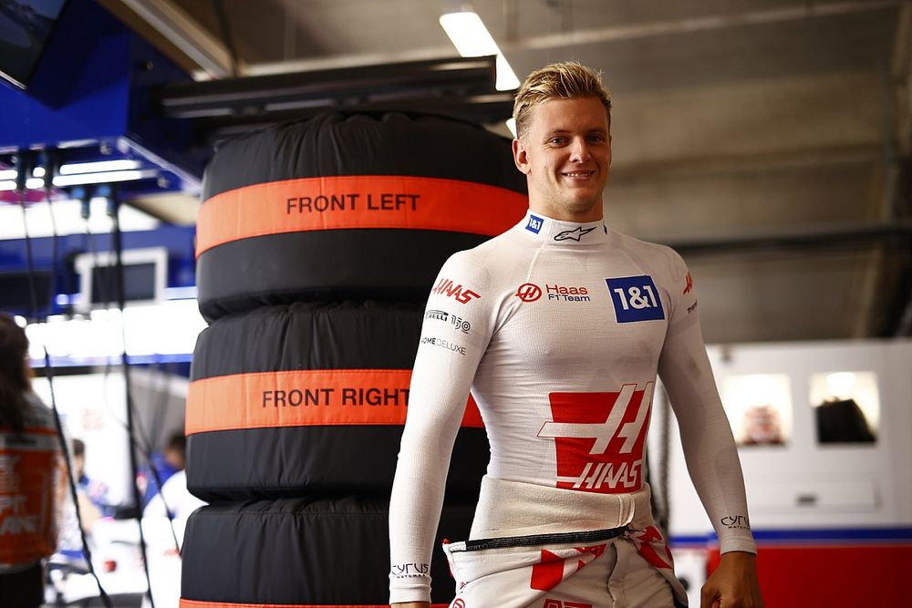 Inspiredlovers formula-1-canadian-gp-2022-mic-2 Mick Schumacher has given hint that he is holding contract discussions with another... Boxing Sports  Mick Schumacher Haas F1 Formula 1 F1 News 