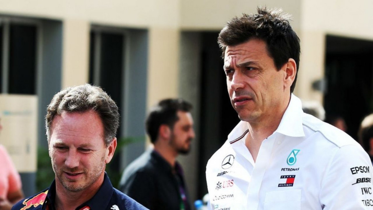 Inspiredlovers f9b44c3e-christian-horner-and-toto-wolff "Sudden Betrayal: Toto Wolff Shatters Lewis Hamilton's Dreams in Shocking Move – Mercedes' Shocking Change of Plans Revealed!" Boxing Sports  Mercedes AMG Lewis Hamilton Formula 1 F1 News 