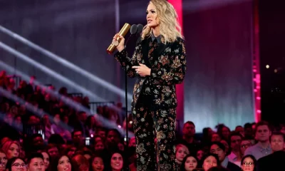 Inspiredlovers Carrie-Underwood-Peoples-Choice-Awards-2022-PCAs-2022-0024-400x240 At people's Choice Award, Carrie Underwood Surprises Fans in... Sports  Entertainment News Celebrities Gist Carrie Underwood 