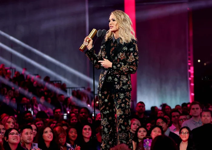 Inspiredlovers Carrie-Underwood-Peoples-Choice-Awards-2022-PCAs-2022-0024 At people's Choice Award, Carrie Underwood Surprises Fans in... Sports  Entertainment News Celebrities Gist Carrie Underwood 