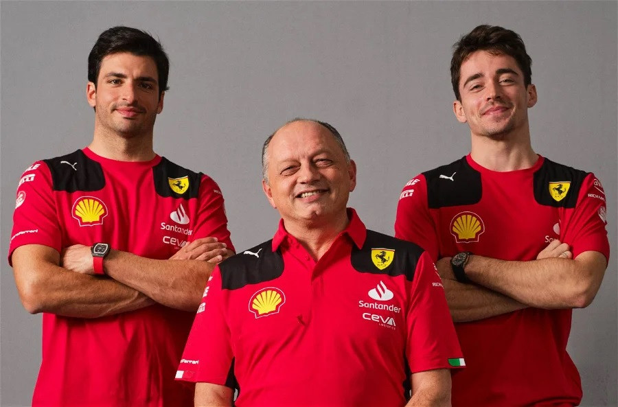 Inspiredlovers FonqI9zXsAcE-Mj-e1676228593372 The newly arrived TP has resorted to the old-school ways to claim the... Boxing Sports  Formula 1 Ferrari F1 F1 News Charles Leclerc Carlos Sainz 