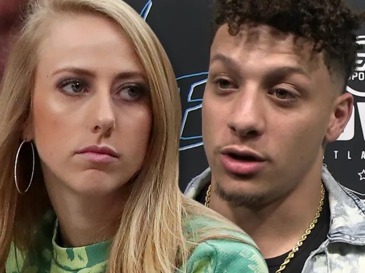 Inspiredlovers Brittany-Mahomes-Hilariously-Accuses-Patrick-Mahomes-of-‘Using-Her-to-Get-Out-of-Plans Brittany Mahomes Hilariously Accuses Patrick Mahomes of ‘Using Her’ to Get Out of Plans Boxing Sports  Patrick Mahomes NFL 