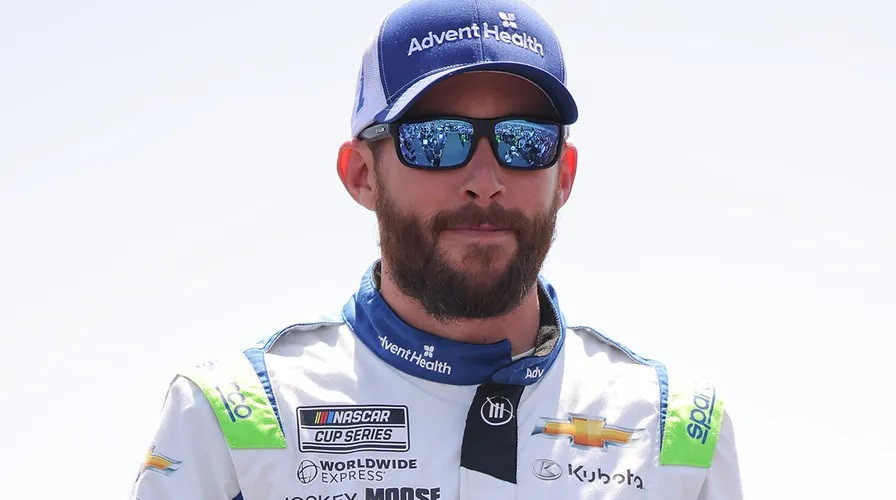Inspiredlovers Ross-Chastains-aggressive-driving-draws-ire-of-NASCAR-legend Ross Chastain's aggressive driving draws ire of NASCAR legend Boxing Sports  Ross Chastain NASCAR News 
