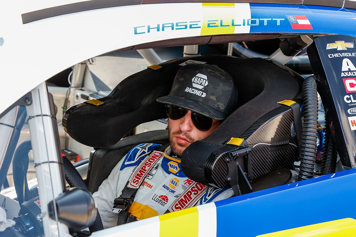 Inspiredlovers chase-elliott-michigan-wreck-google-news-facebook "Chase Elliott's Shocking Mishap at Michigan Leaves Fans Outraged and NASCAR Officials Baffled!" Boxing Sports  NASCAR News Chase Elliott 