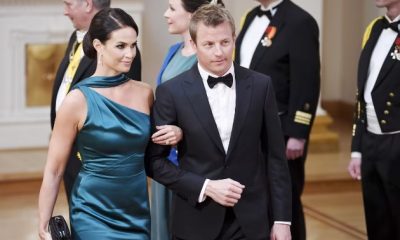 Inspiredlovers Kimi-Raikkonens-wife-voted-belle-of-the-ball-at-Presidential-Gala-400x240 Kimi Raikkonen's wife voted belle of the ball at Presidential Gala Boxing Sports  Minttu Raikkonen Kimi Raikkonen Formula 1 F1 News 