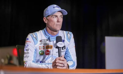 Inspiredlovers Kevin-Harvick-Turns-Emotional-as-SHR-Unlocks-Farewell-400x240 Just Trying to Make Me Cry”- Kevin Harvick Turns Emotional as SHR Unlocks Farewell Boxing Sports  NASCAR News Kevin Harvick 