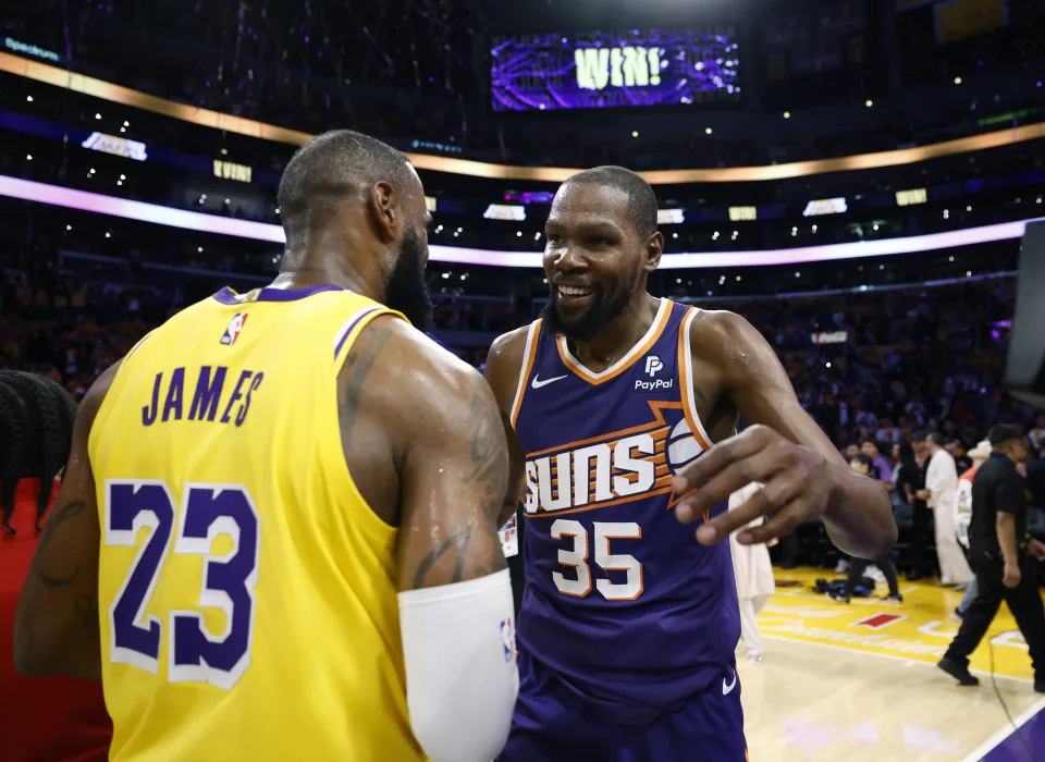 Inspiredlovers Lakers-win-LeBron-James-1st-meeting-with-Kevin-Durant-in-5-years-with Lakers win LeBron James' 1st meeting with Kevin Durant in 5 years with... NBA Sports  NBA World NBA News Lebron James Lakers 