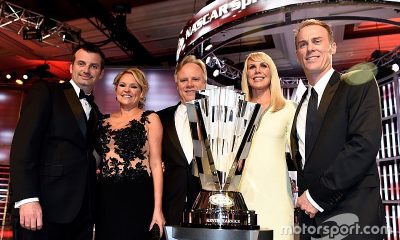 Inspiredlovers Kevin-Harvicks-crew-chief-shares-emotional-anecdote-between-him-and-Harvicks-wife-400x240 “I lost it at that point” - Kevin Harvick’s crew-chief shares emotional anecdote between him and Harvick's wife Sports  NASCAR News Kevin Harvick 