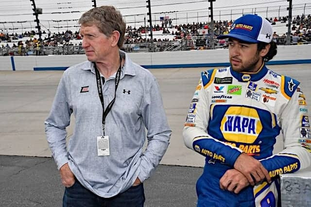 Inspiredlovers Bill-Chase-Elliott-1 Chase Elliott Rubbishes Conflict of Interest at Rick Hendrick's Camp Sports  