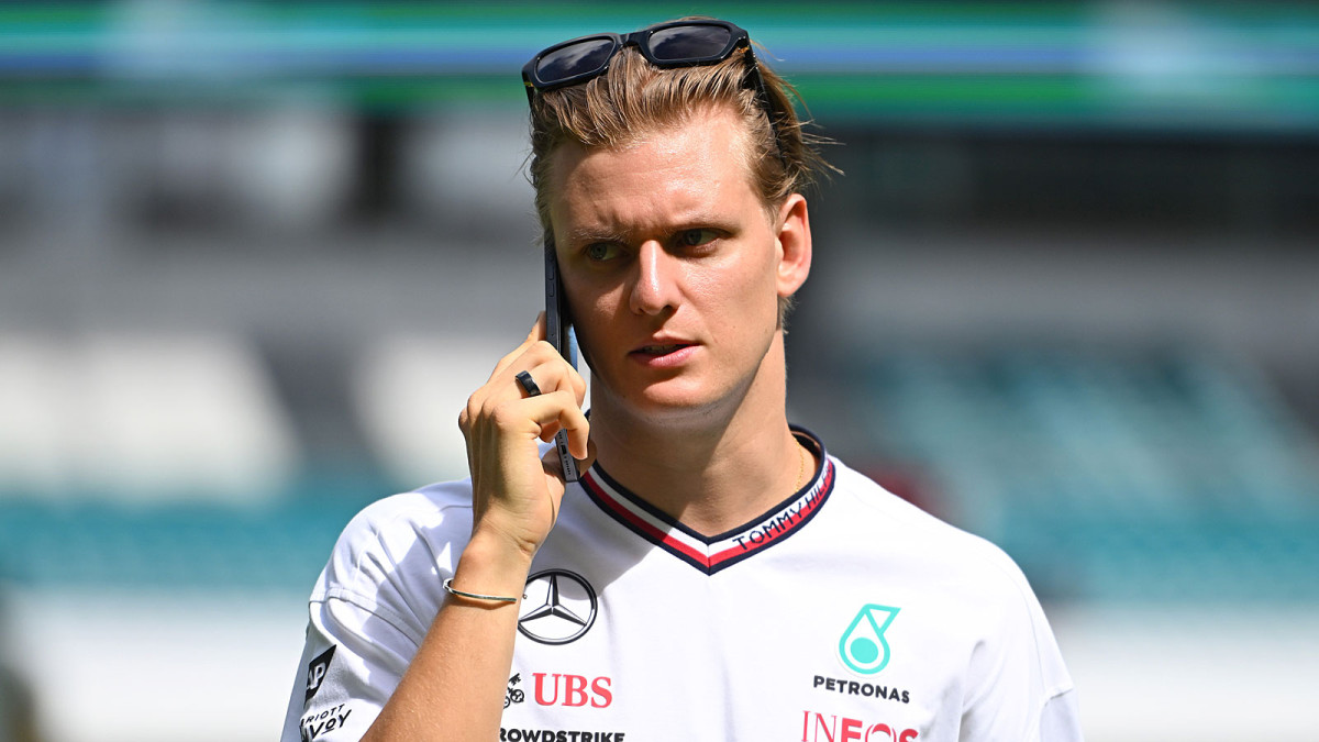 Inspiredlovers schumacher-mick-1600 Formula 1 legend criticises unfair treatment of Mick Schumacher Sports  